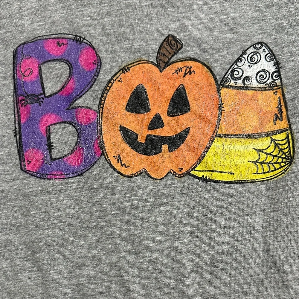 Gray Halloween Boo Kids T-Shirt EUC very soft comfortable Like new a fab fun top - Picture 3 of 7
